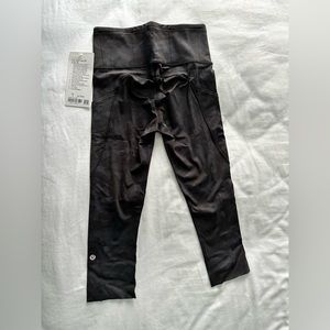 NWT Lululemon Women’s Fast and Free crop 19” leggings